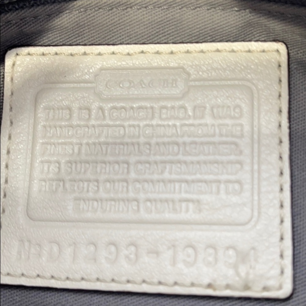 Coach bag. - Picture 4 of 6